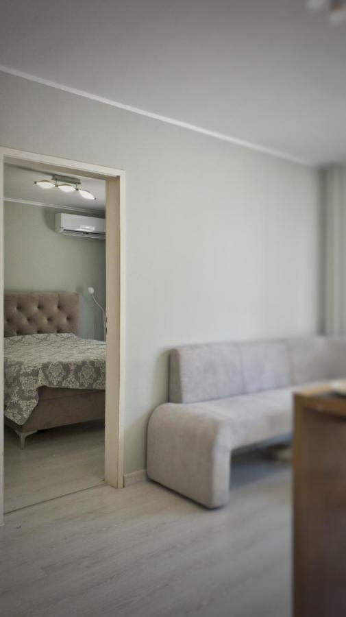Cozy Studio Near The Park With Huge Verandah. Veliko Tárnovo Exterior foto