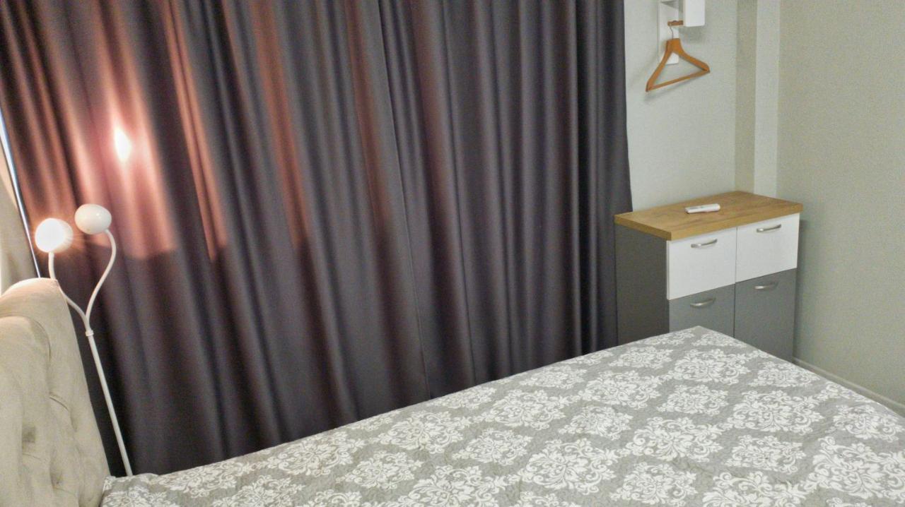 Cozy Studio Near The Park With Huge Verandah. Veliko Tárnovo Exterior foto