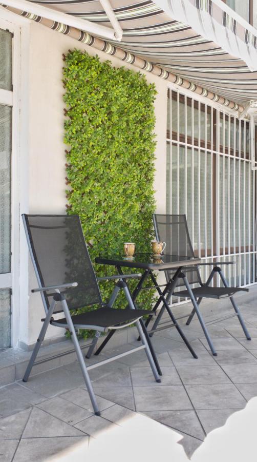 Cozy Studio Near The Park With Huge Verandah. Veliko Tárnovo Exterior foto